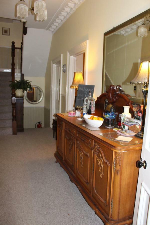 The Elms Guest House Bristol Filton 외부 사진